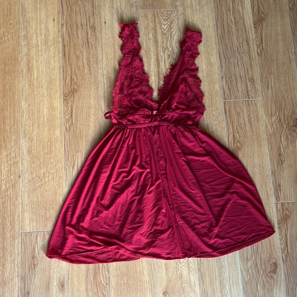 Lot of Three Lace Lingerie Sets - Picture 2 of 10